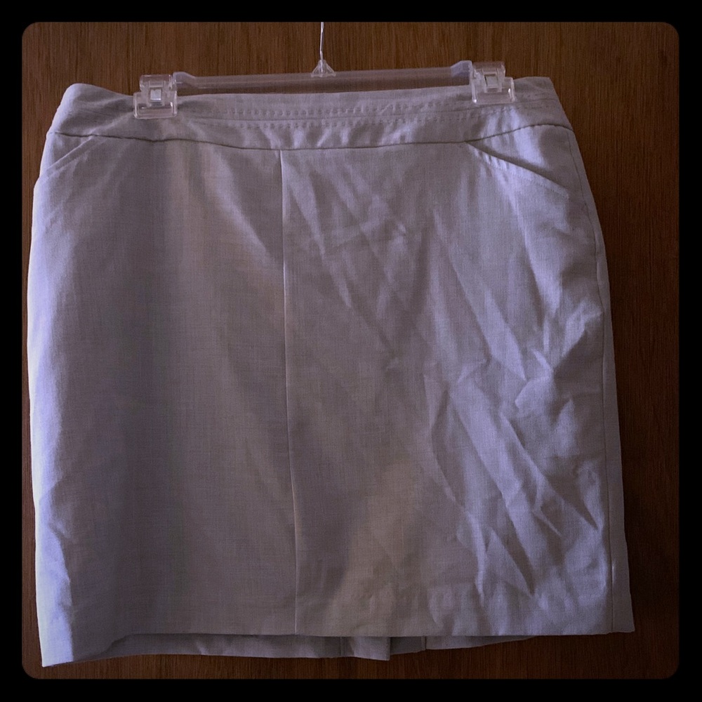 Gray pencil skirt!